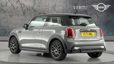 MINI Hatchback 1.5 Cooper Classic 3dr Petrol Hatchback